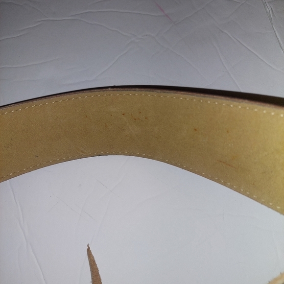 Womens Western Leather Belt with Leather Tassels that tie. SIZE 27/29 - Picture 7 of 8